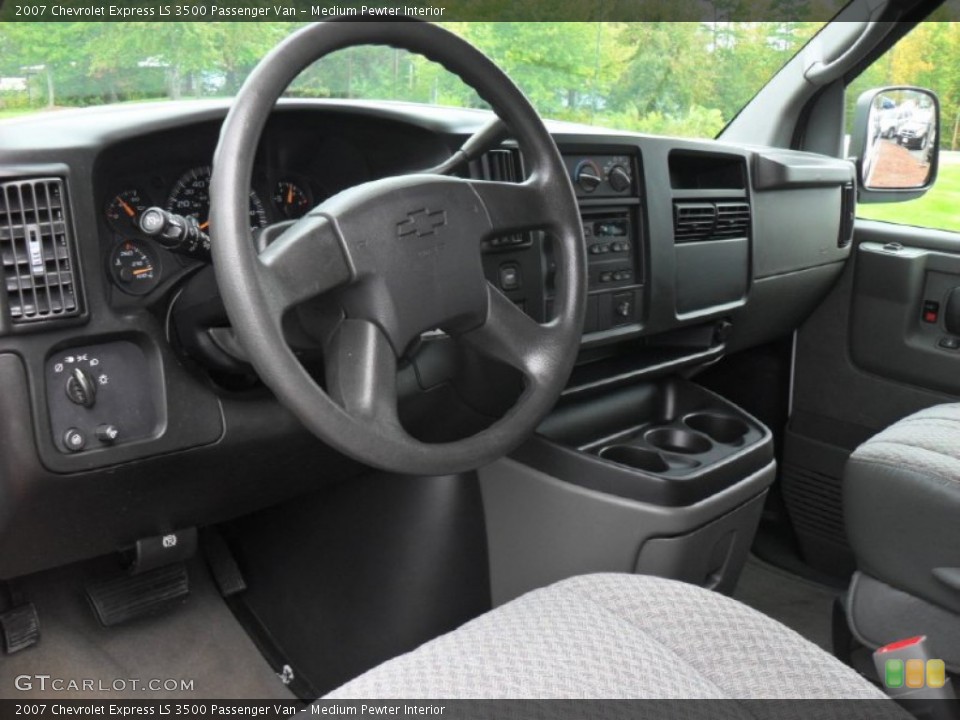 Medium Pewter Interior Dashboard for the 2007 Chevrolet Express LS 3500 Passenger Van #55274177