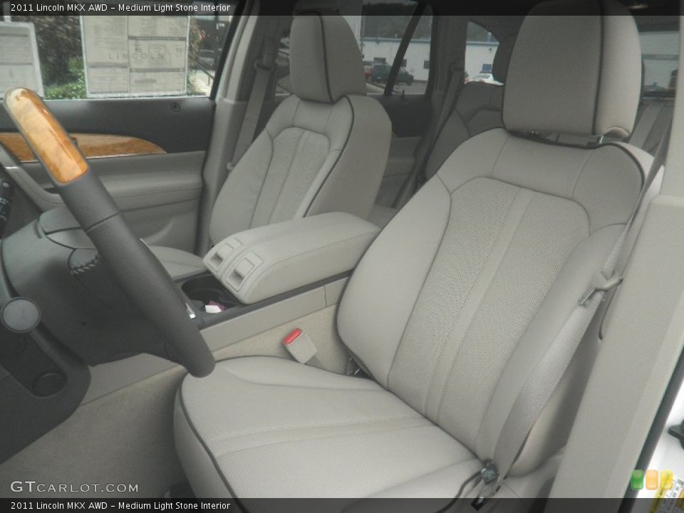 Medium Light Stone Interior Photo for the 2011 Lincoln MKX AWD #55277702