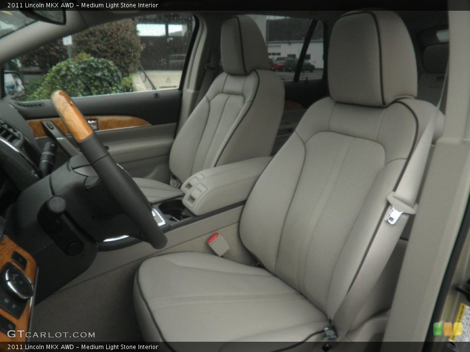 Medium Light Stone Interior Photo for the 2011 Lincoln MKX AWD #55277848