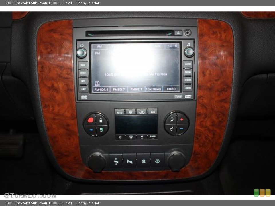Ebony Interior Controls for the 2007 Chevrolet Suburban 1500 LTZ 4x4 #55279224