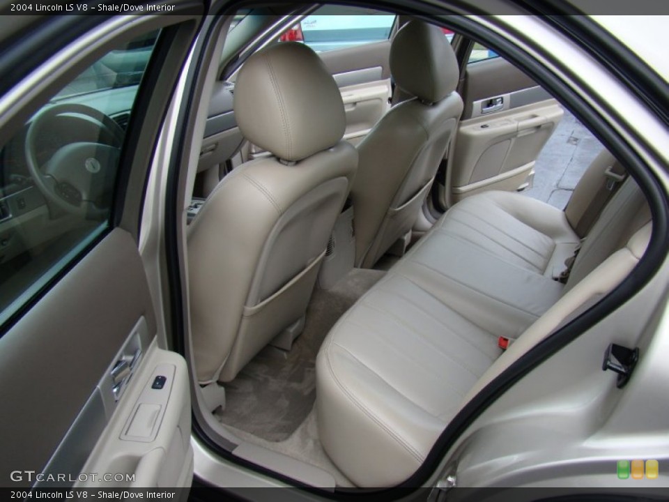 Shale/Dove Interior Photo for the 2004 Lincoln LS V8 #55280466