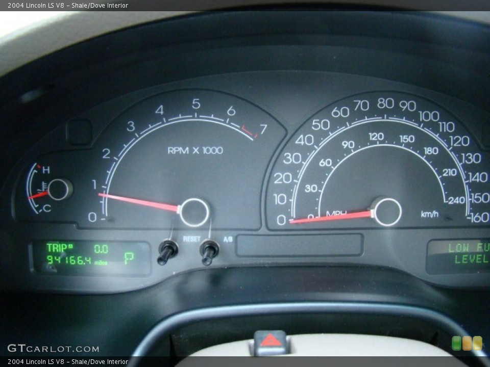 Shale/Dove Interior Gauges for the 2004 Lincoln LS V8 #55280553
