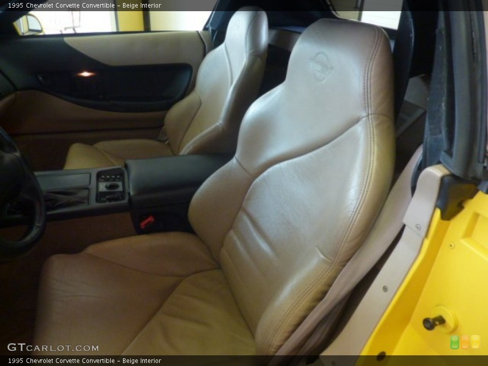 Beige Interior Photo for the 1995 Chevrolet Corvette Convertible #55284118