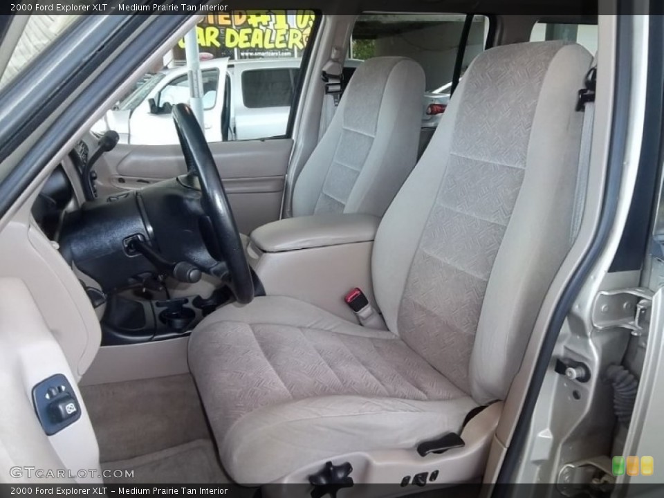 Medium Prairie Tan Interior Photo for the 2000 Ford Explorer XLT #55301551