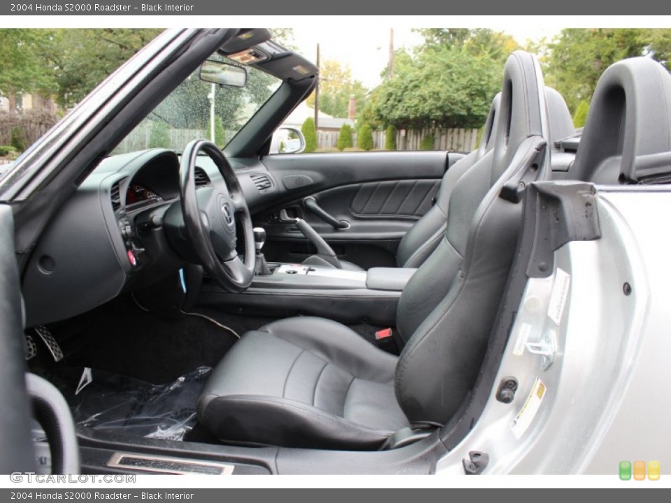 Black Interior Photo for the 2004 Honda S2000 Roadster #55303141