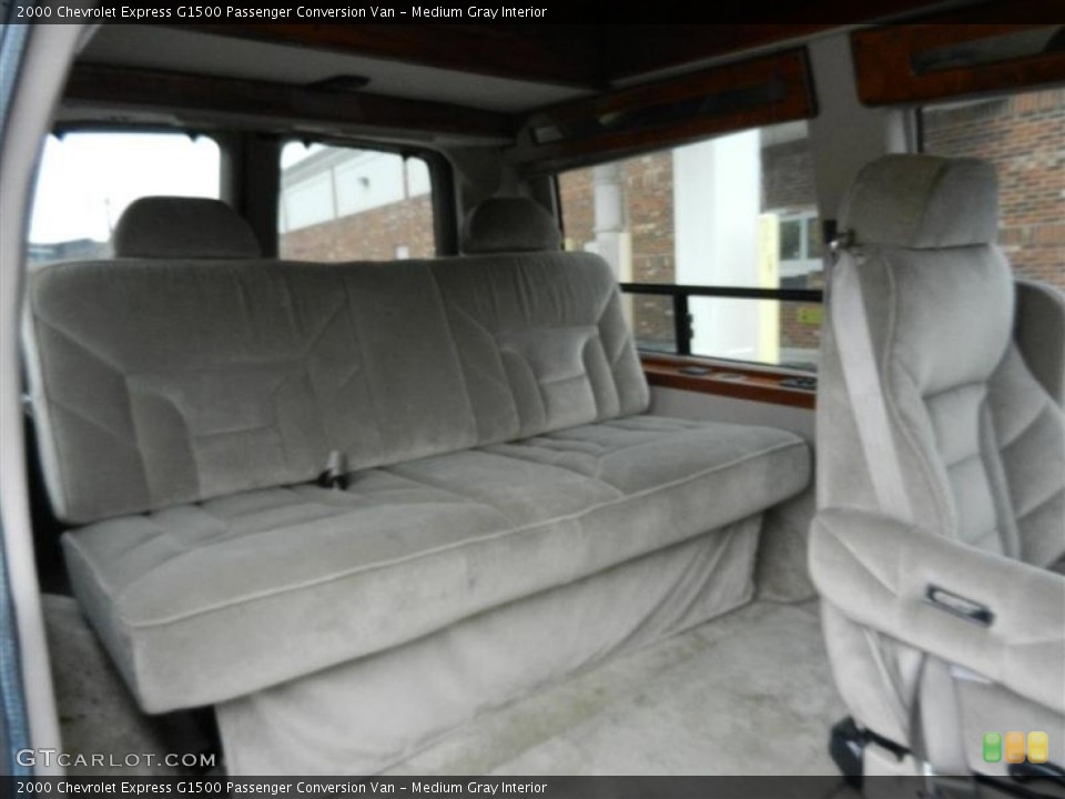 Medium Gray Interior Photo for the 2000 Chevrolet Express G1500 Passenger Conversion Van #55305748