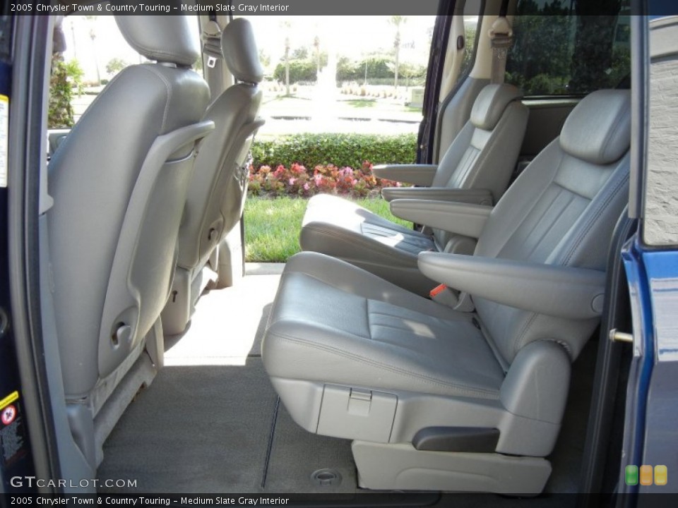 Medium Slate Gray Interior Photo for the 2005 Chrysler Town & Country Touring #55306729