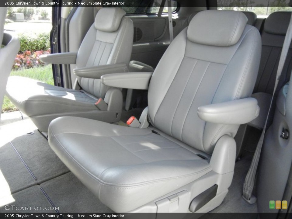 Medium Slate Gray Interior Photo for the 2005 Chrysler Town & Country Touring #55306738