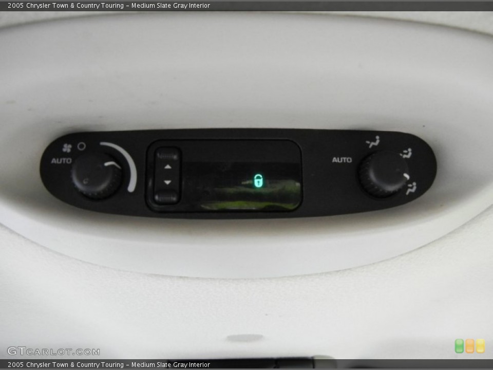 Medium Slate Gray Interior Controls for the 2005 Chrysler Town & Country Touring #55306771
