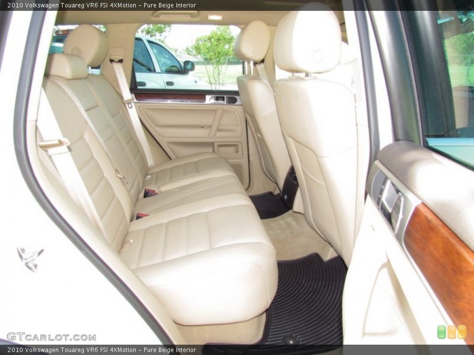 Pure Beige Interior Photo for the 2010 Volkswagen Touareg VR6 FSI 4XMotion #55309395