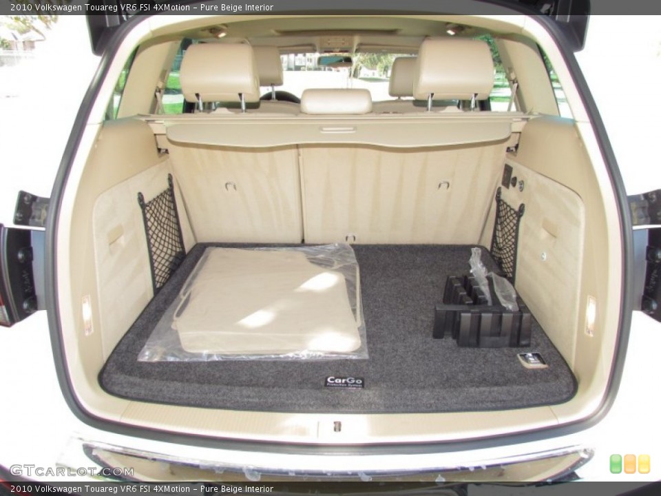 Pure Beige Interior Trunk for the 2010 Volkswagen Touareg VR6 FSI 4XMotion #55309489