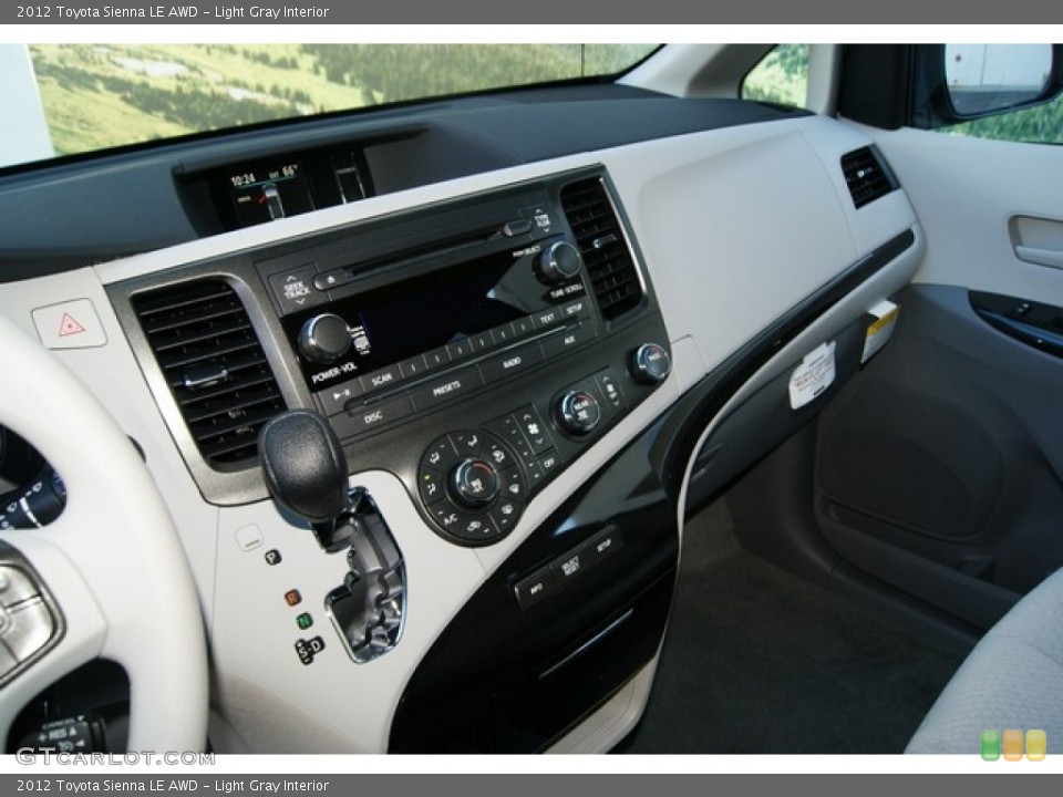 Light Gray Interior Controls for the 2012 Toyota Sienna LE AWD #55315032