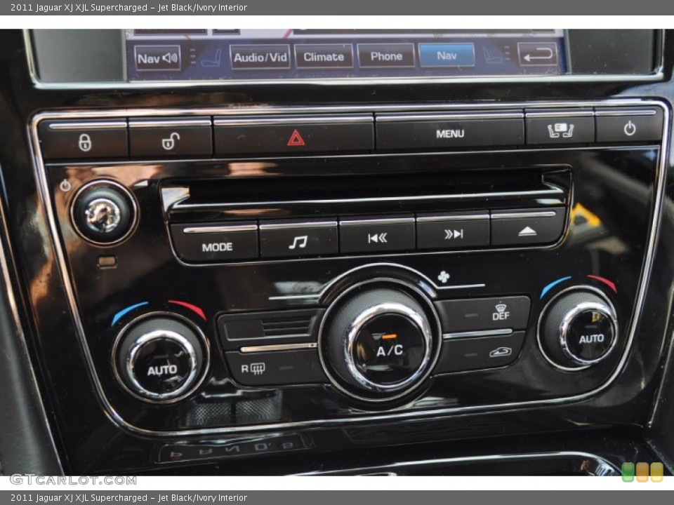 Jet Black/Ivory Interior Controls for the 2011 Jaguar XJ XJL Supercharged #55315132