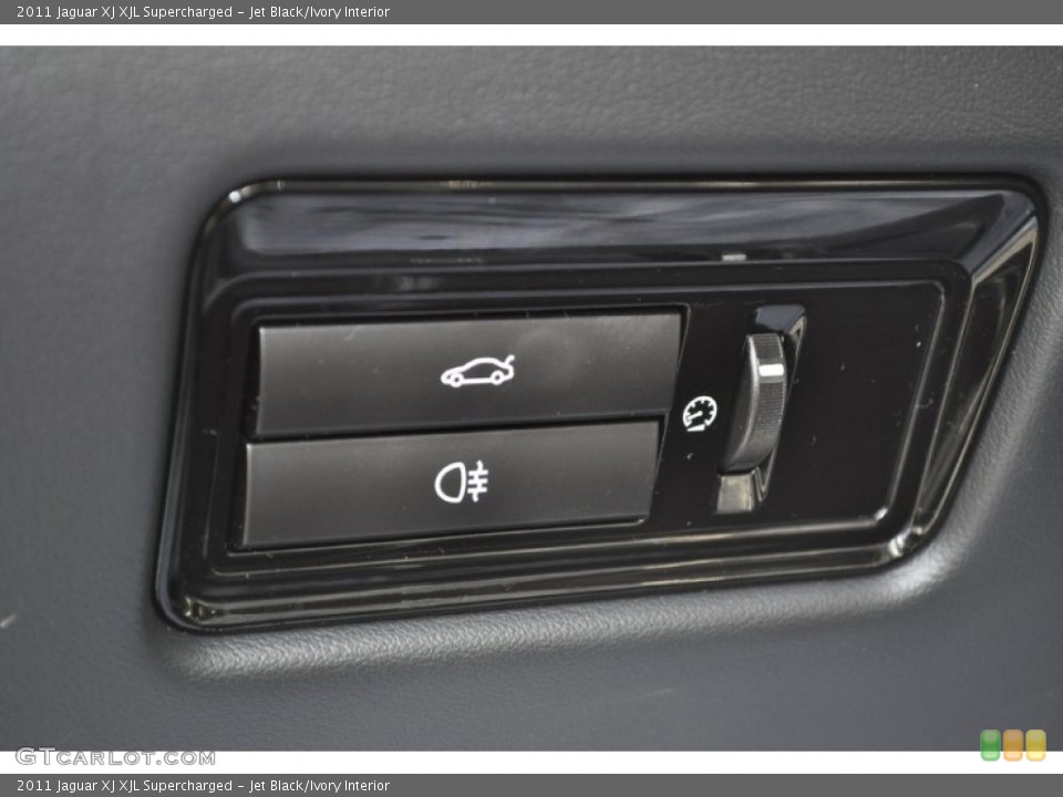 Jet Black/Ivory Interior Controls for the 2011 Jaguar XJ XJL Supercharged #55315234