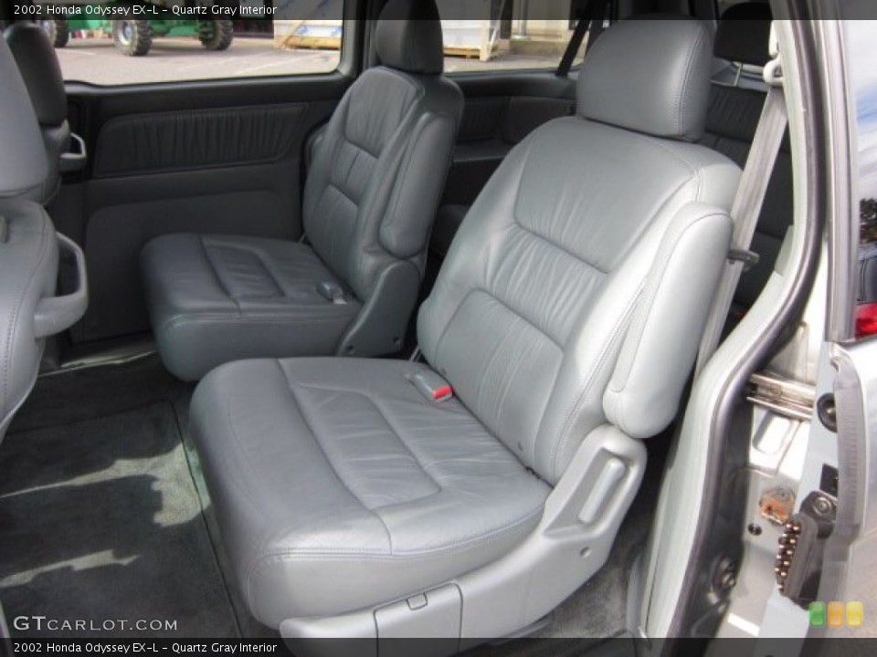 Quartz Gray Interior Photo for the 2002 Honda Odyssey EX-L #55318843