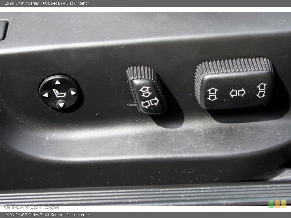Black Interior Controls for the 1999 BMW 7 Series 740iL Sedan #55328635