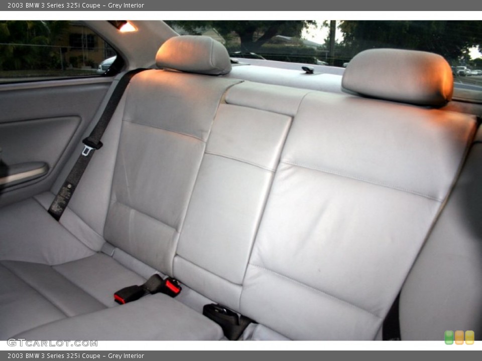Grey Interior Photo for the 2003 BMW 3 Series 325i Coupe #55329142