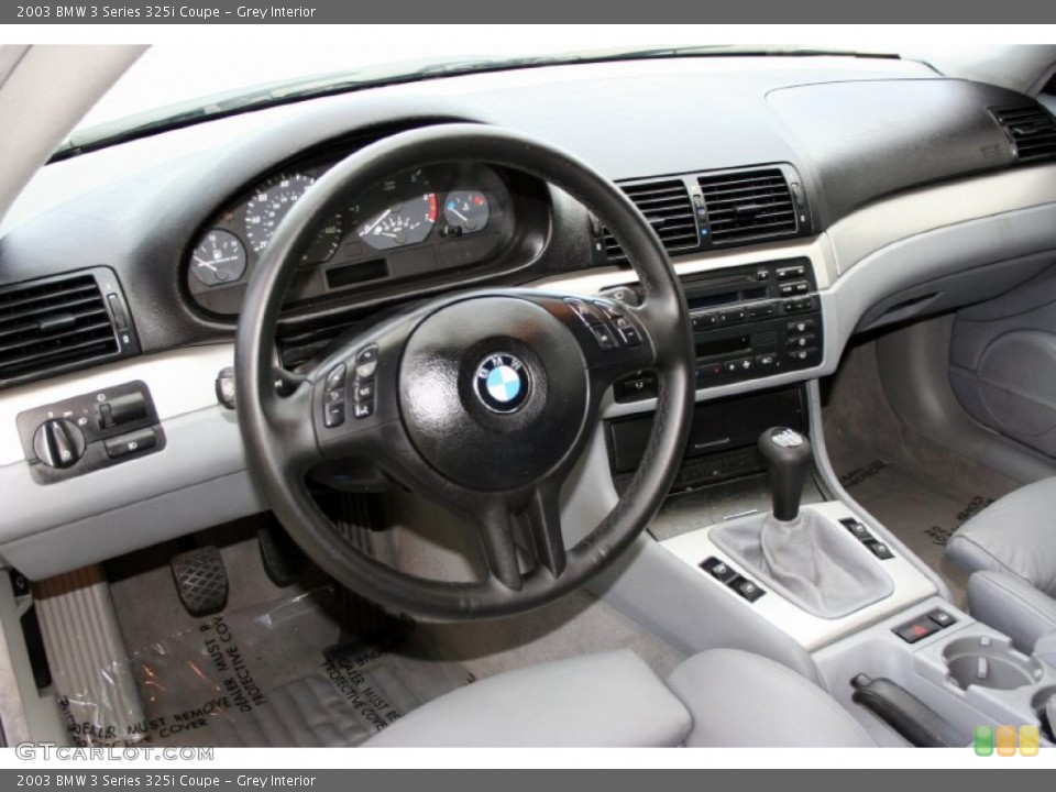 Grey Interior Dashboard for the 2003 BMW 3 Series 325i Coupe #55329160