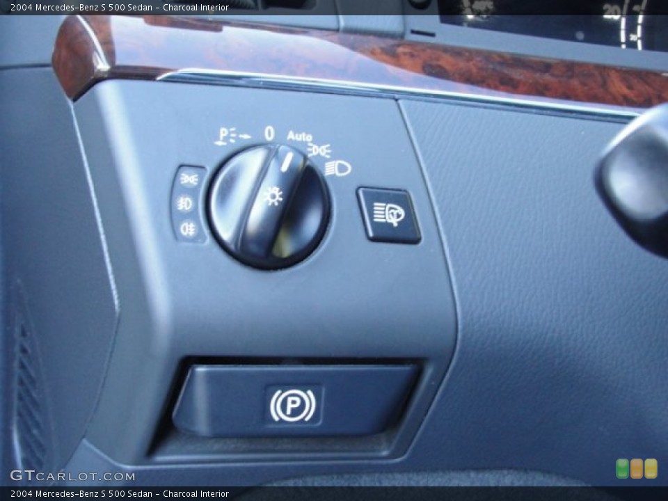 Charcoal Interior Controls for the 2004 Mercedes-Benz S 500 Sedan #55329877