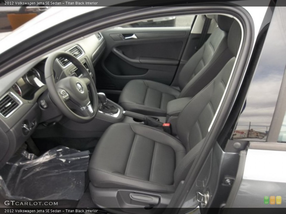 Titan Black Interior Photo for the 2012 Volkswagen Jetta SE Sedan #55343381