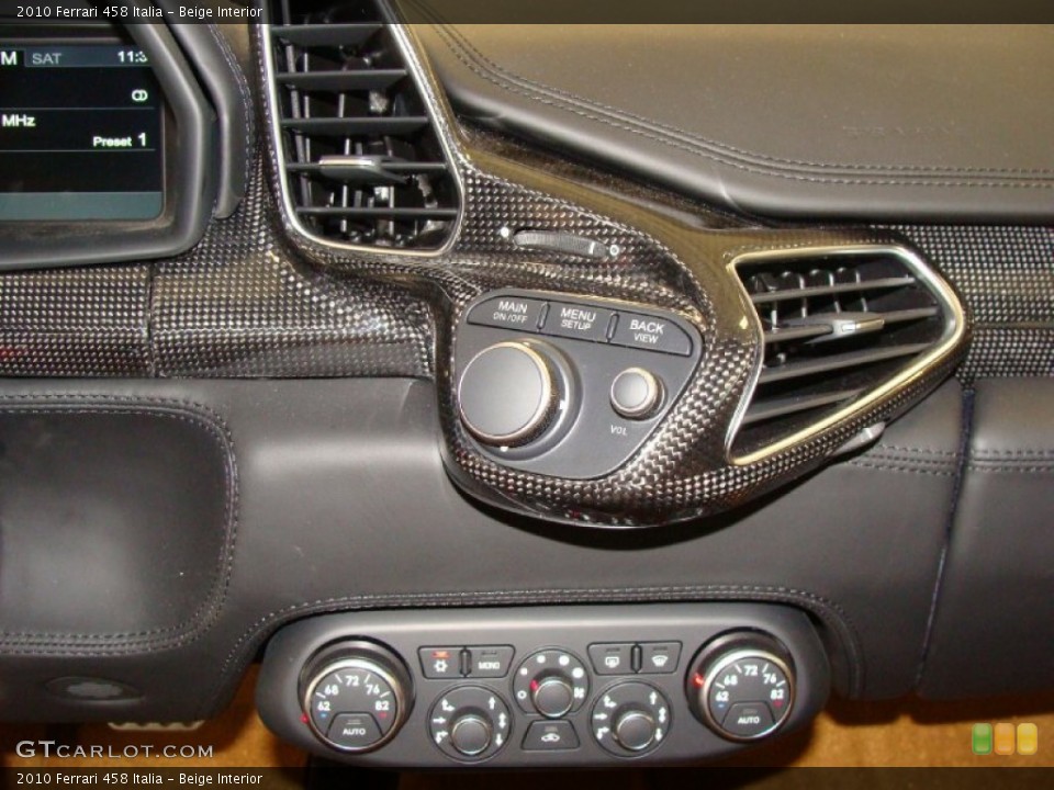 Beige Interior Controls for the 2010 Ferrari 458 Italia #55344278