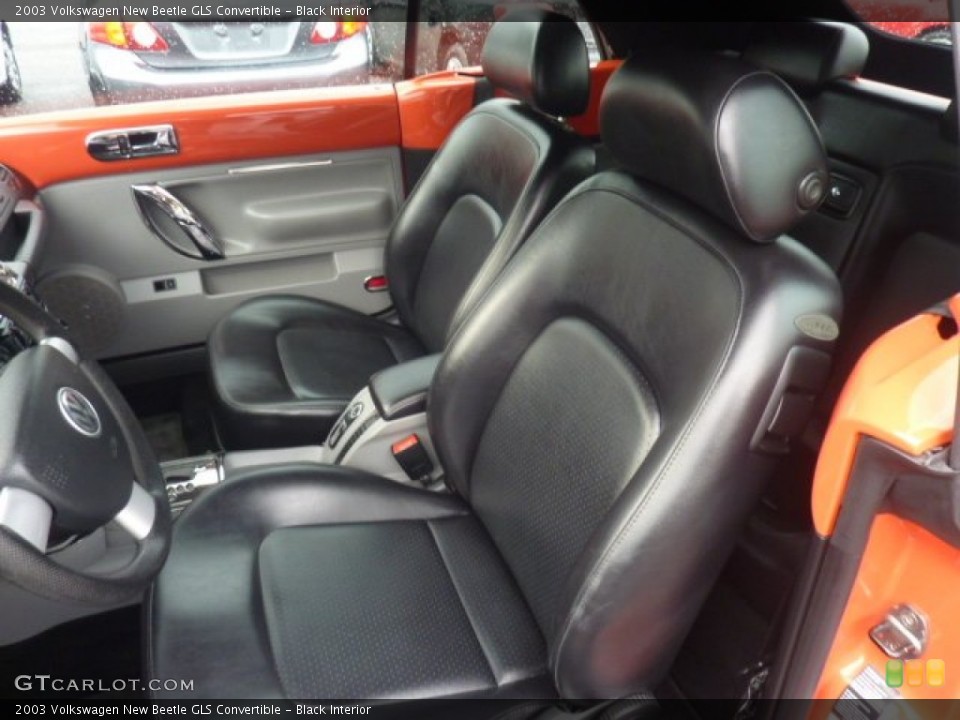 Black Interior Photo for the 2003 Volkswagen New Beetle GLS Convertible #55351715