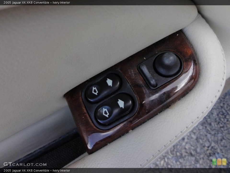 Ivory Interior Controls for the 2005 Jaguar XK XK8 Convertible #55356050