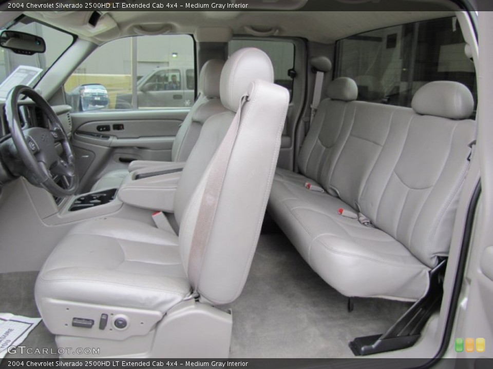Medium Gray Interior Photo for the 2004 Chevrolet Silverado 2500HD LT Extended Cab 4x4 #55368663