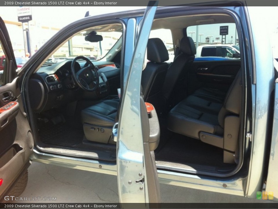 Ebony Interior Photo for the 2009 Chevrolet Silverado 1500 LTZ Crew Cab 4x4 #55375839