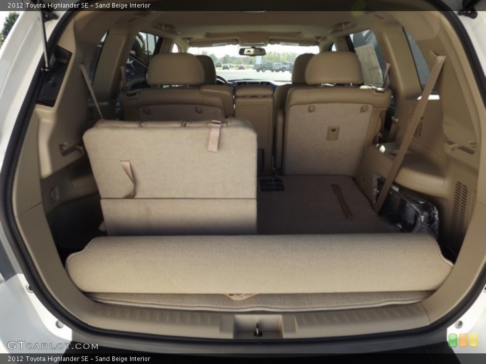 Sand Beige Interior Trunk for the 2012 Toyota Highlander SE #55380105