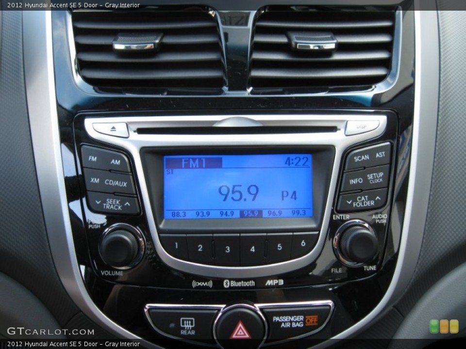 Gray Interior Controls for the 2012 Hyundai Accent SE 5 Door #55383273