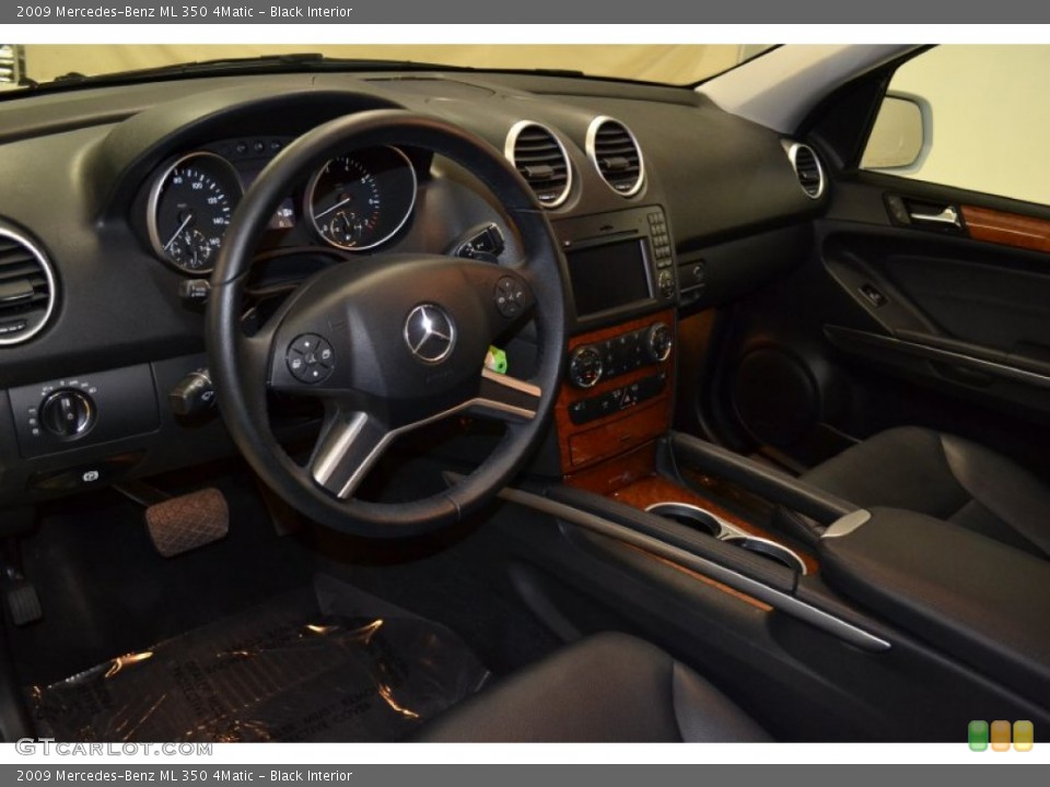 Black Interior Dashboard for the 2009 Mercedes-Benz ML 350 4Matic #55391343