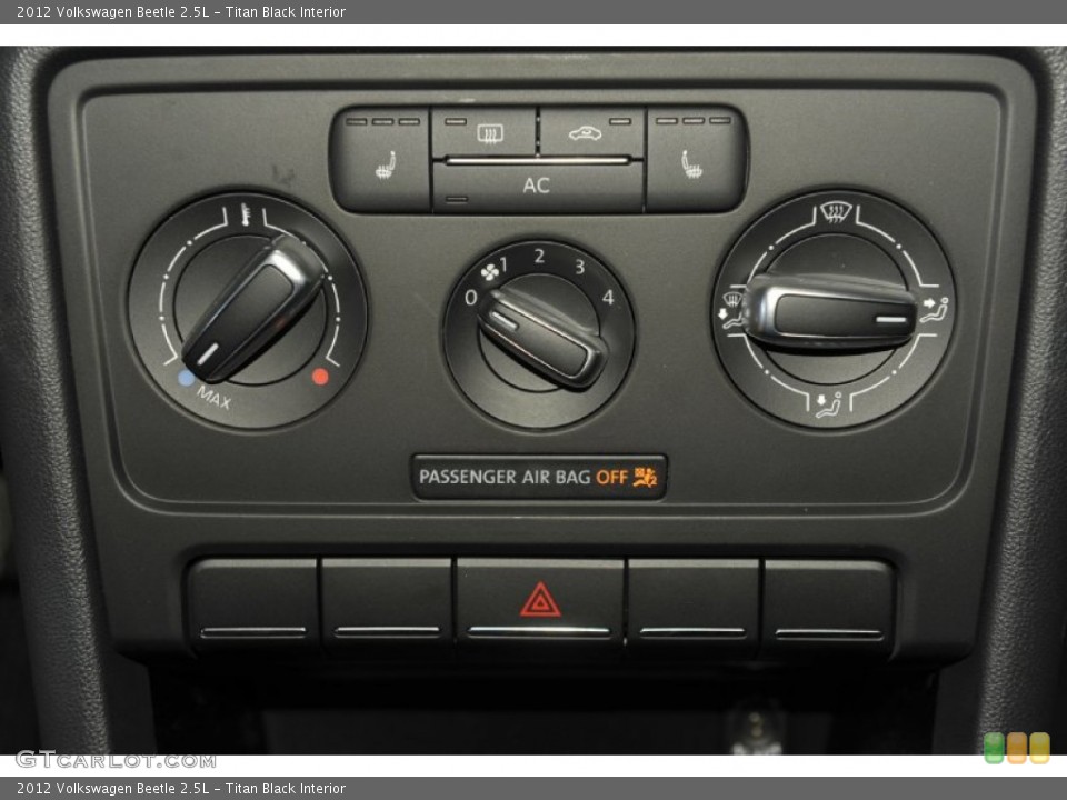 Titan Black Interior Controls for the 2012 Volkswagen Beetle 2.5L #55404876