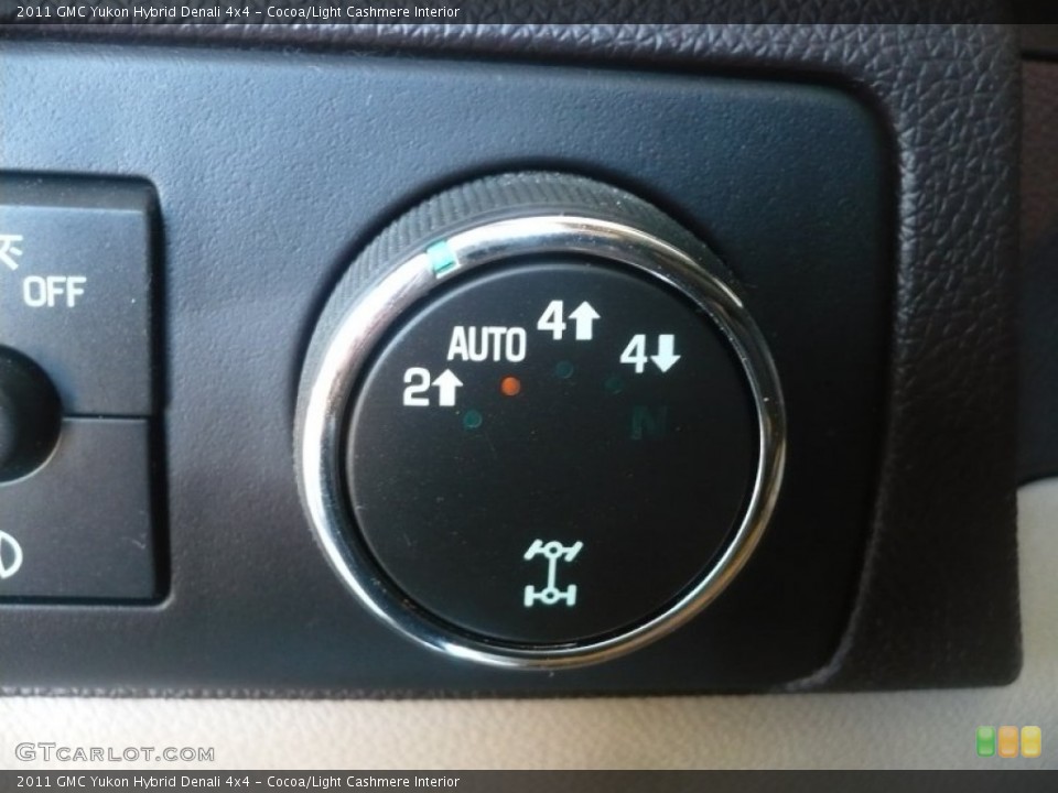Cocoa/Light Cashmere Interior Controls for the 2011 GMC Yukon Hybrid Denali 4x4 #55406787