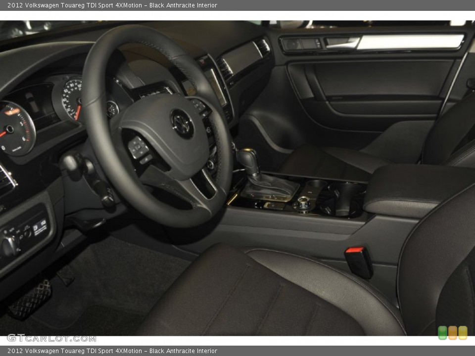 Black Anthracite Interior Photo for the 2012 Volkswagen Touareg TDI Sport 4XMotion #55407060