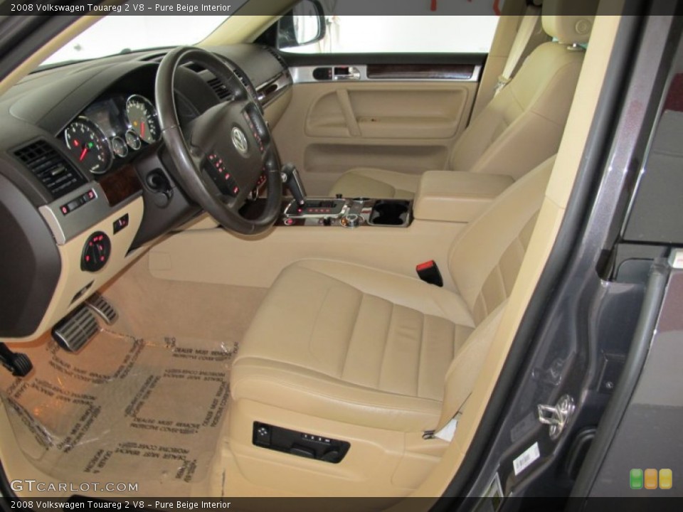 Pure Beige Interior Photo for the 2008 Volkswagen Touareg 2 V8 #55429983