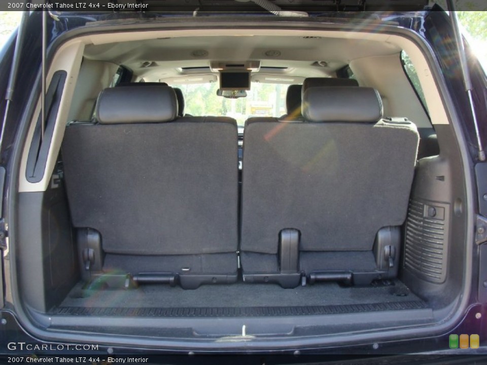 Ebony Interior Trunk for the 2007 Chevrolet Tahoe LTZ 4x4 #55431441