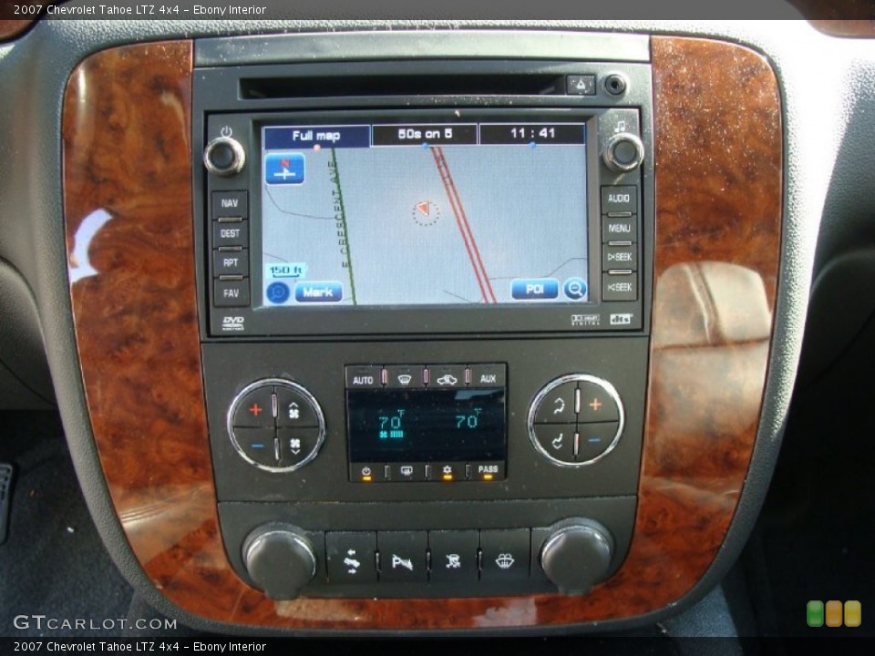 Ebony Interior Navigation for the 2007 Chevrolet Tahoe LTZ 4x4 #55431492