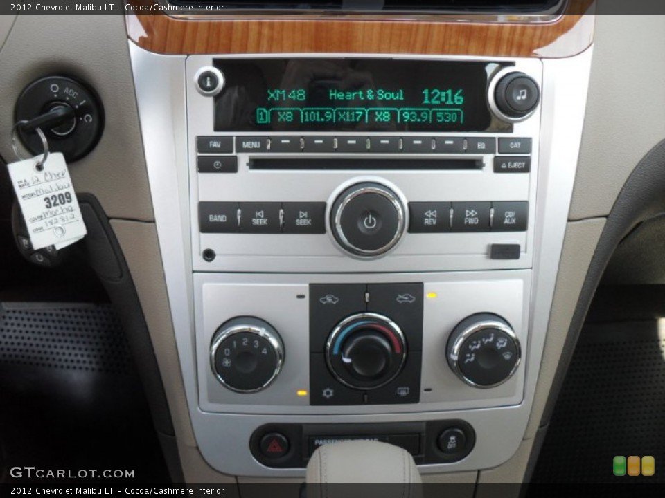 Cocoa/Cashmere Interior Controls for the 2012 Chevrolet Malibu LT #55441698
