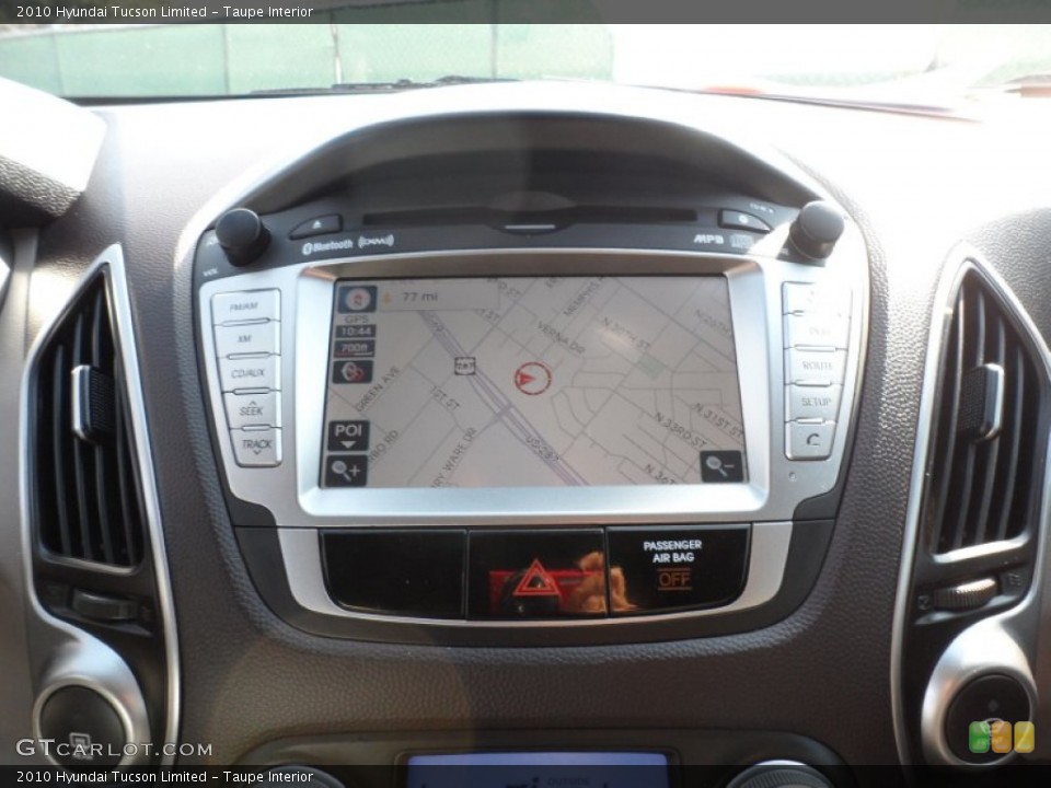 Taupe Interior Navigation for the 2010 Hyundai Tucson Limited #55441876