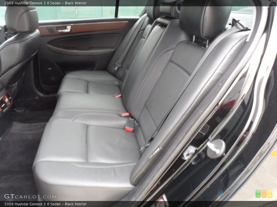 Black Interior Photo for the 2009 Hyundai Genesis 3.8 Sedan #55442101