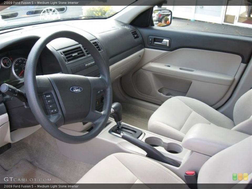 Medium Light Stone Interior Photo for the 2009 Ford Fusion S #55451432