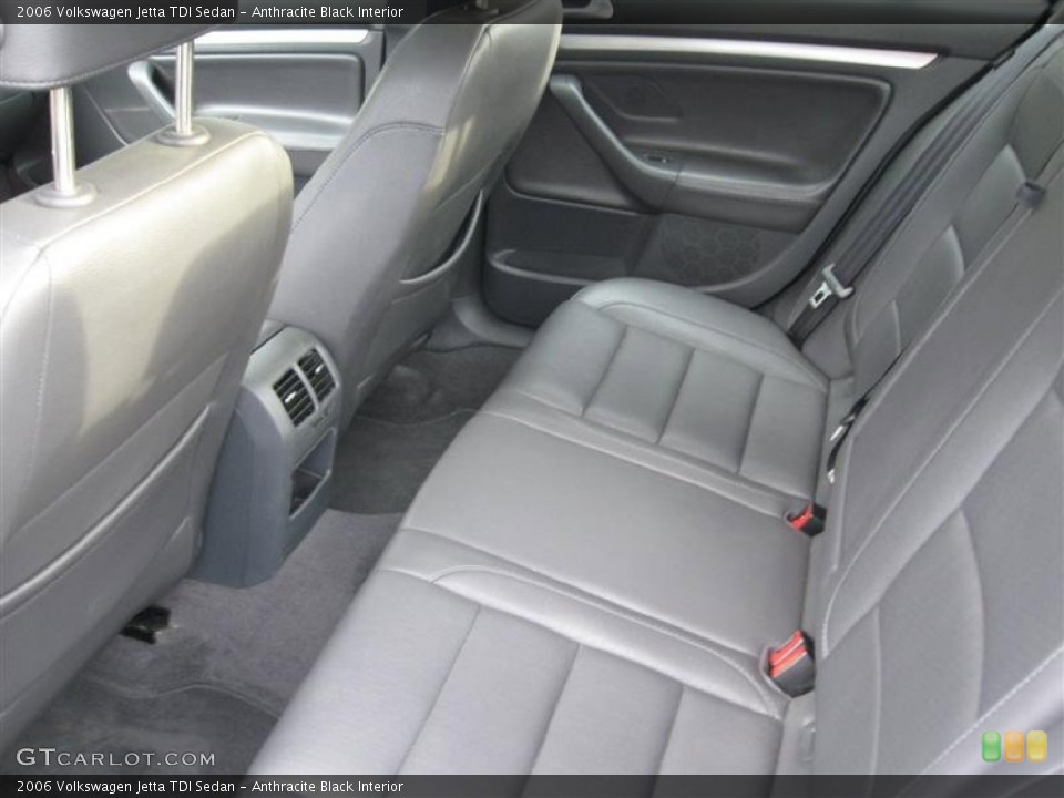 Anthracite Black Interior Photo for the 2006 Volkswagen Jetta TDI Sedan #55451570