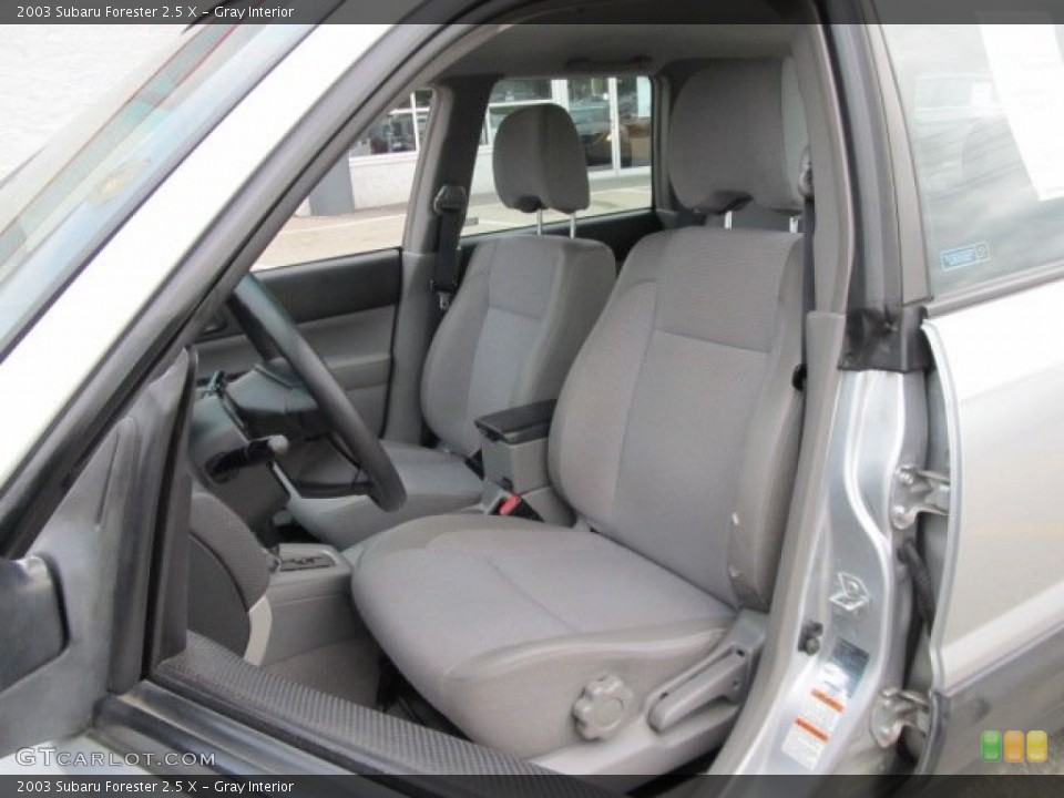 Gray Interior Photo for the 2003 Subaru Forester 2.5 X #55452365