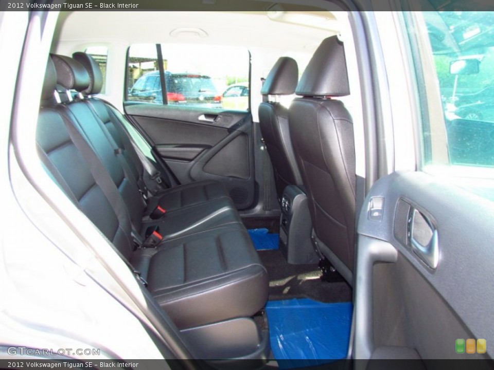 Black Interior Photo for the 2012 Volkswagen Tiguan SE #55452392