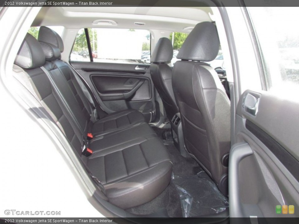 Titan Black Interior Photo for the 2012 Volkswagen Jetta SE SportWagen #55452669