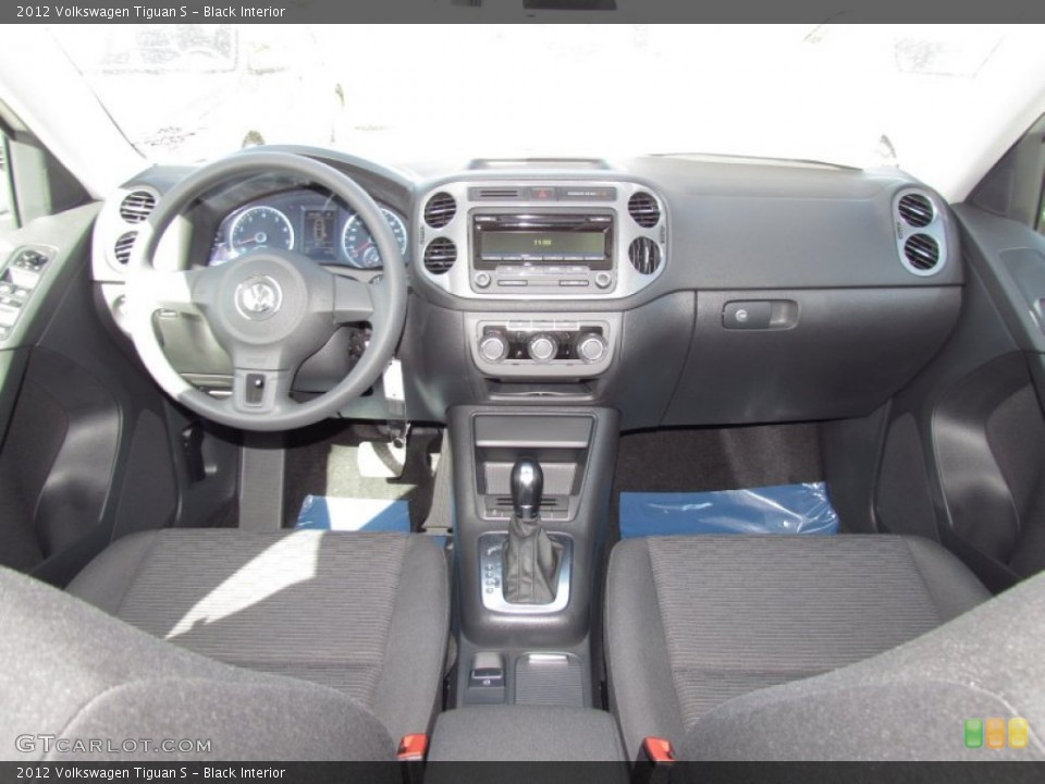 Black Interior Photo for the 2012 Volkswagen Tiguan S #55453169