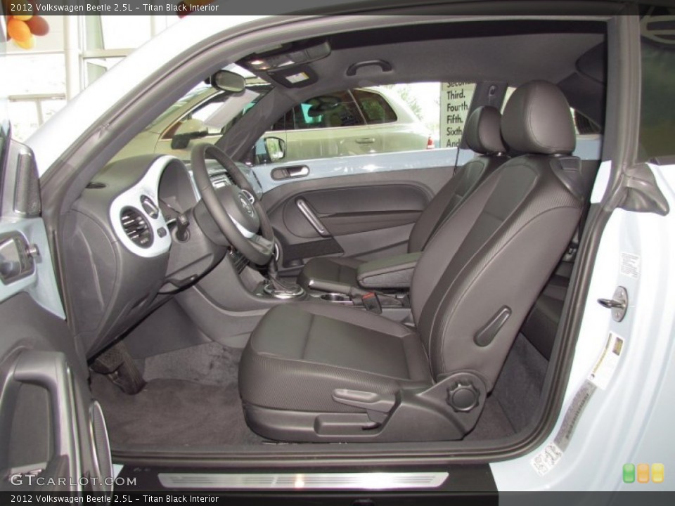 Titan Black Interior Photo for the 2012 Volkswagen Beetle 2.5L #55453373