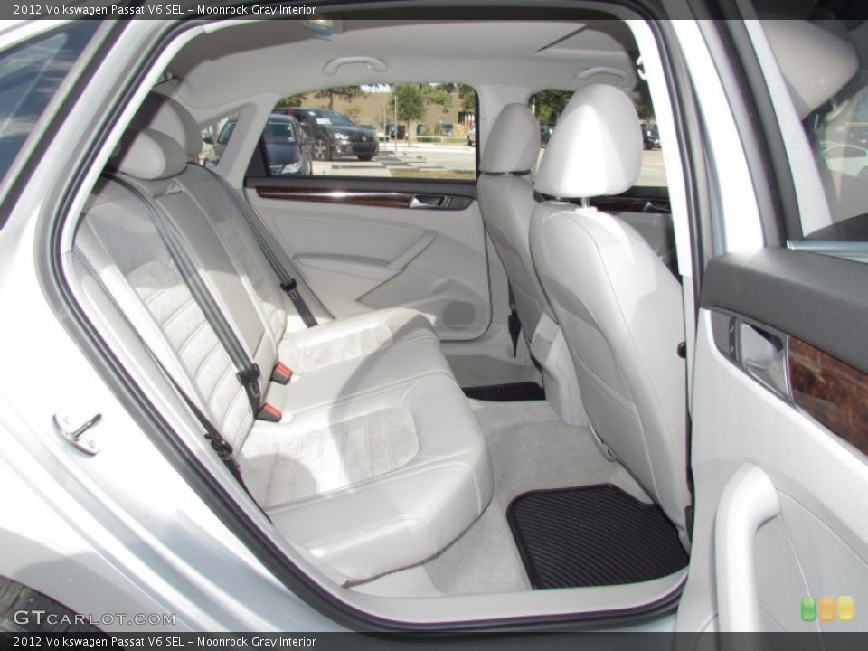 Moonrock Gray Interior Photo for the 2012 Volkswagen Passat V6 SEL #55453607