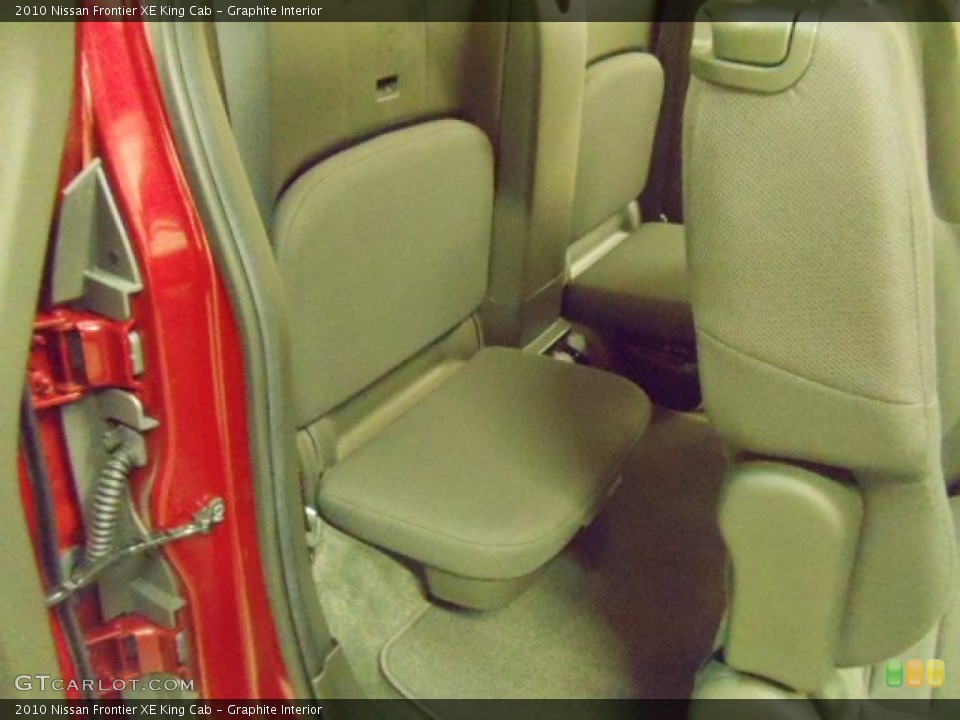 Graphite Interior Photo for the 2010 Nissan Frontier XE King Cab #55454984